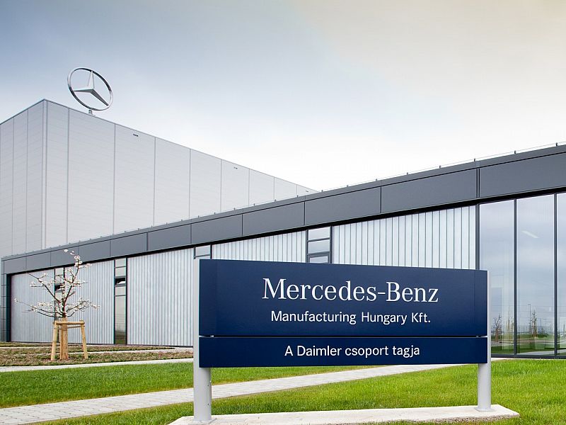 A Mercedes továbbra is bízik Magyarországban