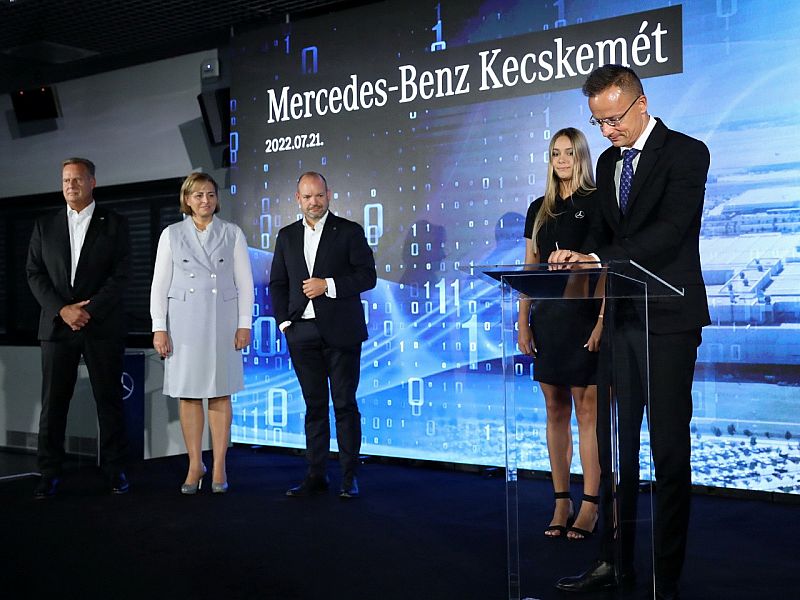 Új gyártósorokat telepít a kecskeméti Mercedes