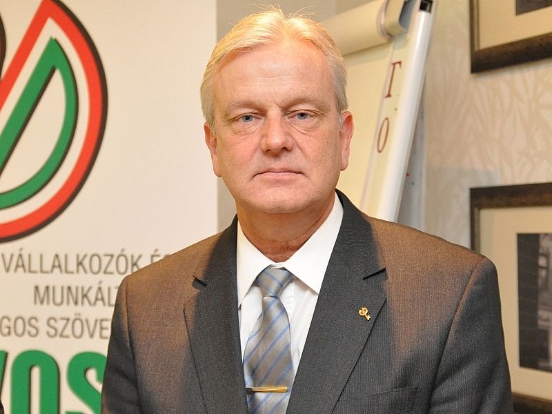 Dr David Ferenc Vosz